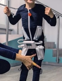 Exopulse Mollii Suit exoskelet